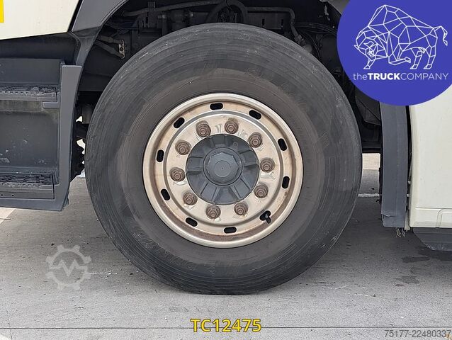 Standar-SZM Renault T 520