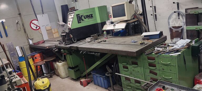 آلة اللكم والنقر Stanznibbelmaschine KST 40 / 750