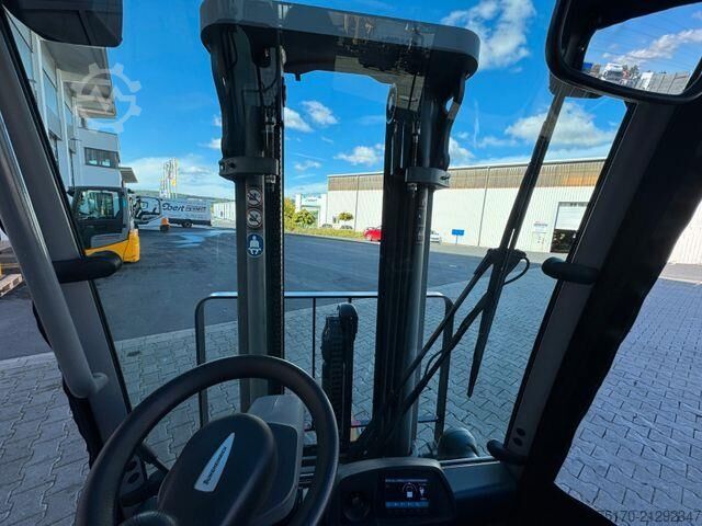 Viličar Jungheinrich EFG 215 / Triplex: 4.25m! / SS / nur 2.865h!