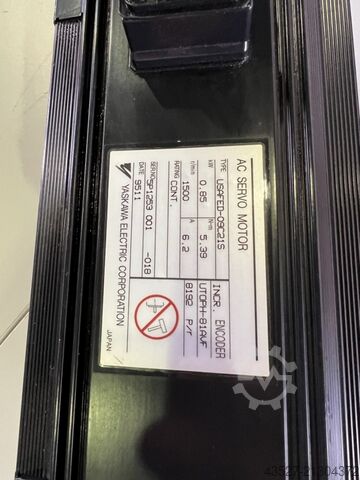 Motor YASKAWA USAFED-09C21S