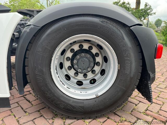 معيار SZM DAF XG+ 530 FT