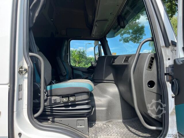 স্যুটকেস Volvo FM 330 VTJ3R