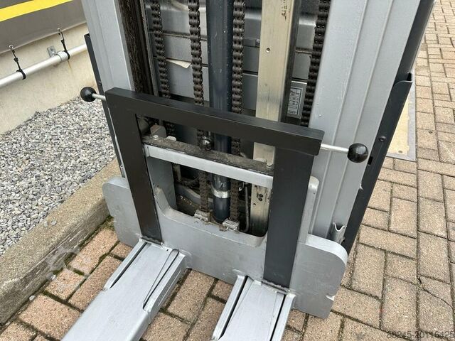 VS-22420 Elektrisk triplexstaplare Still EXVSF14, lyfthöjd 4716 mm STILL EXVSF14