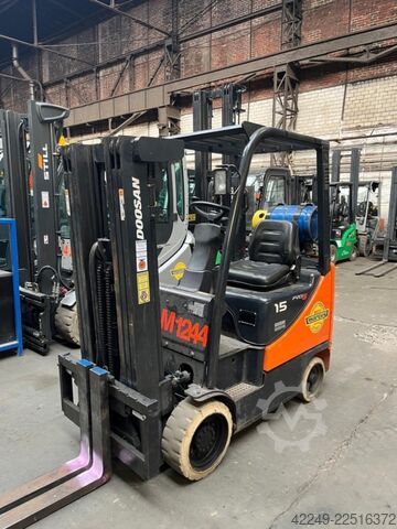 叉车 - 燃气 DOOSAN GC15 S-5