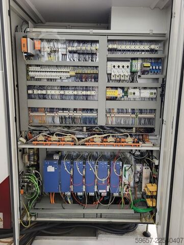 Pusat pemesinan CNC 5-sumbu RÖDERS RXP 800 DS