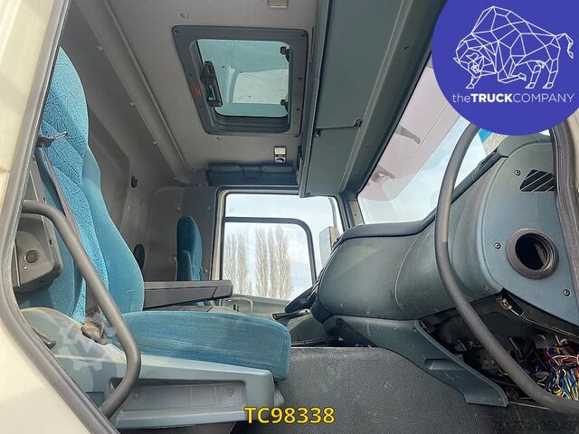 Transportul de containere DAF CF 85 340