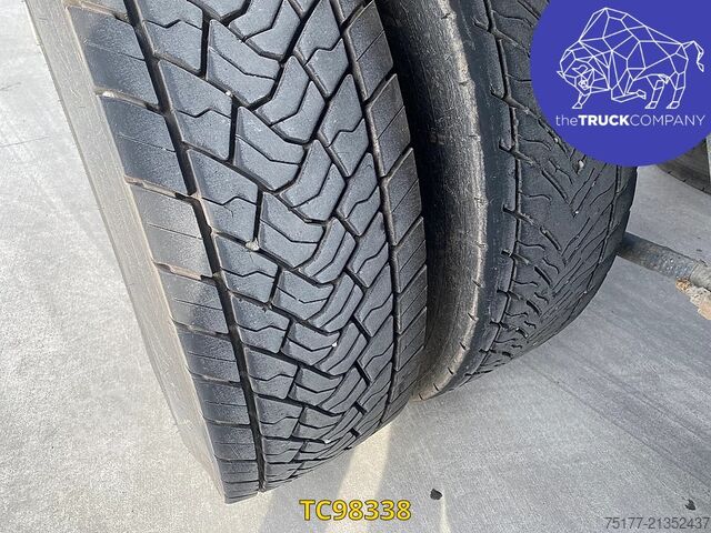 Transportul de containere DAF CF 85 340