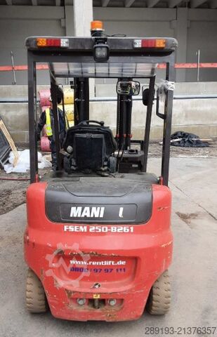 ऑफ-रोड फोर्कलिफ्ट Manitou ME 425 C 2,5 t Elektro