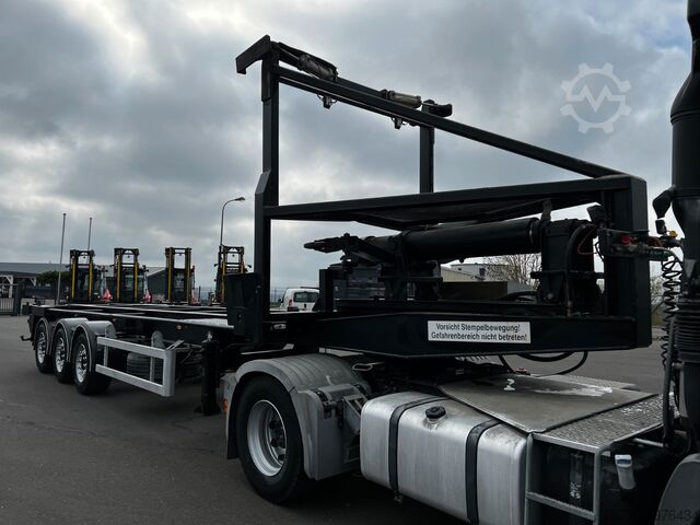 Gjysëm-rimorkio  H&W 3- Achs Auflieger für Presscontainer