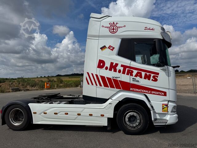 Tracteur routier standard DAF XG + 530 FT