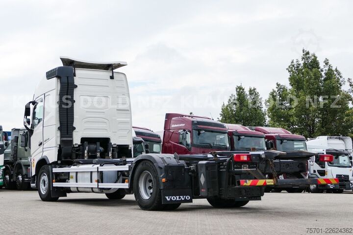 Вантажівка зі змінною надбудовою VOLVO FH 460 BDF 2-XL Tanks Vollluft Euro 6