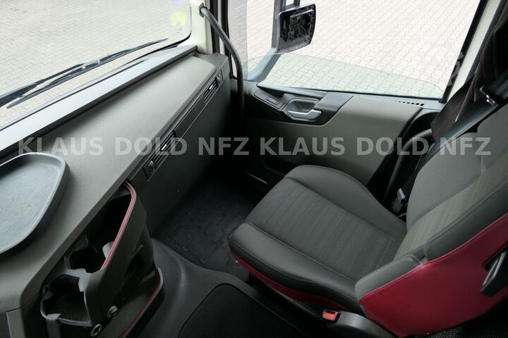 Вантажівка зі змінною надбудовою VOLVO FH 460 BDF 2-XL Tanks Vollluft Euro 6