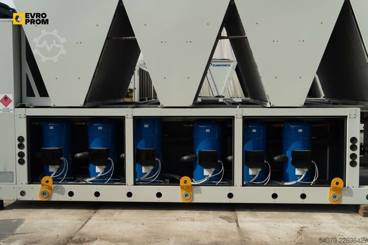 Máy làm lạnh nước (chiller) New Industrial Chiller CLIMAVENETA - 656.5 KW | With warranty