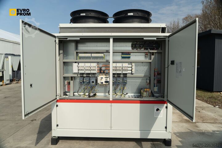 Máy làm lạnh nước (chiller) New Industrial Chiller CLIMAVENETA - 656.5 KW | With warranty