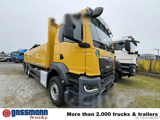 Flatbed truck MAN TGS 26.430 6x2-2 BL, Liftachse, Heckkran Fassi