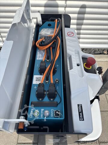 Электрические палетные тележки Bobcat BPM16N