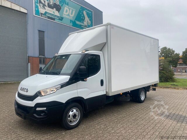 شاحنة صندوقية IVECO Daily 35C14 Hi-Matic Koffer mit Ladebordwand