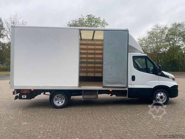 شاحنة صندوقية IVECO Daily 35C14 Hi-Matic Koffer mit Ladebordwand