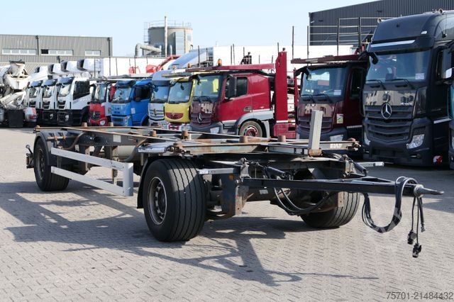 Prikolica sa zamenjivim šasijama SCHMITZ CARGOBULL AWF 18 BDF Wechselfahrgestell SAF-Achsen