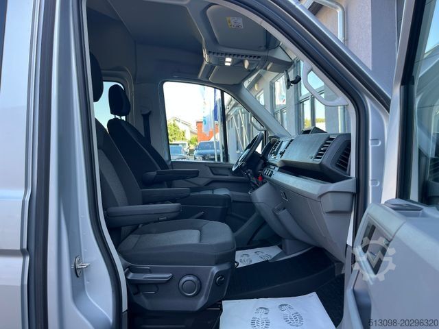 Minibuss VOLKSWAGEN CRAFTER 9 SITZER KLIMAA. NAVI 177 PS 1.HAND