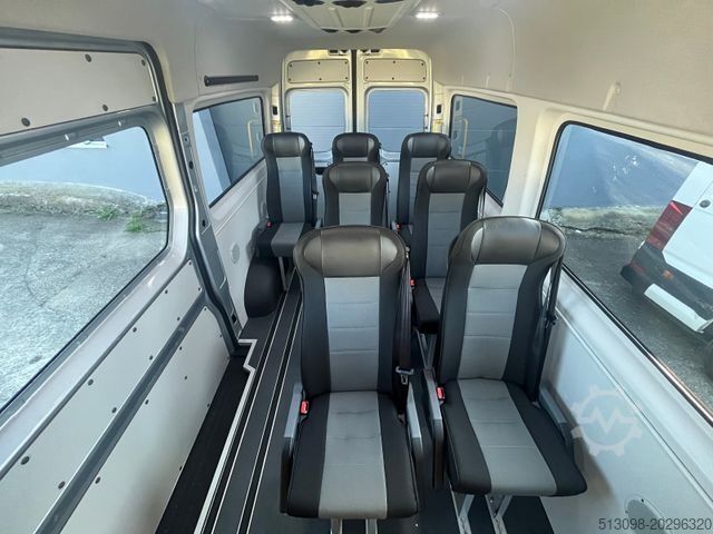 Minibuss VOLKSWAGEN CRAFTER 9 SITZER KLIMAA. NAVI 177 PS 1.HAND