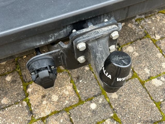 Minibuss VOLKSWAGEN CRAFTER AUTOMATIK 8 SITZER STANDHEIZUNG KAMERA