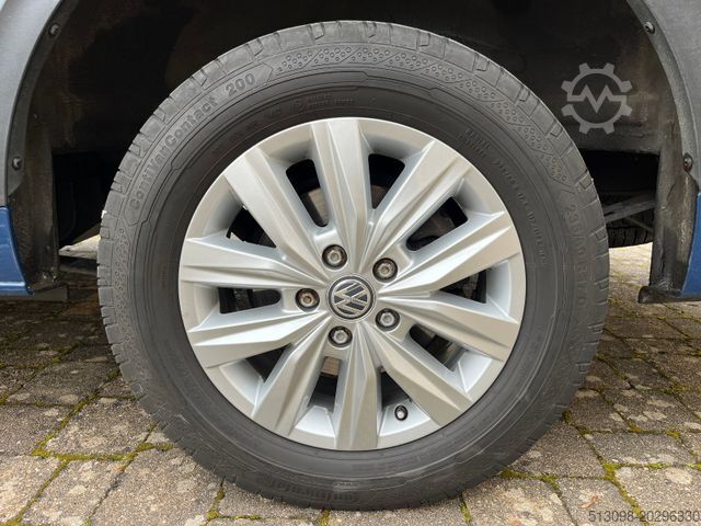 Minibuss VOLKSWAGEN CRAFTER AUTOMATIK 8 SITZER STANDHEIZUNG KAMERA