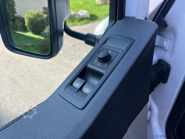 Transportador con plataforma y toldo VOLKSWAGEN T6 PRITSCHE+PLANE DOKA 4 MOTION NAVI KLIMA AHK