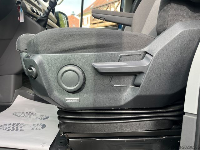 Ван с висока покривка VOLKSWAGEN CRAFTER MAXI LANG EXTRA HOCH ACC NAVI SPURHALTE.