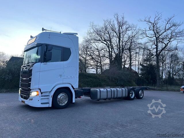 Chassis med førerhus Scania S580 6x2/4 Full options King of Road