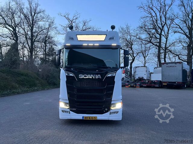 Chassis med førerhus Scania S580 6x2/4 Full options King of Road