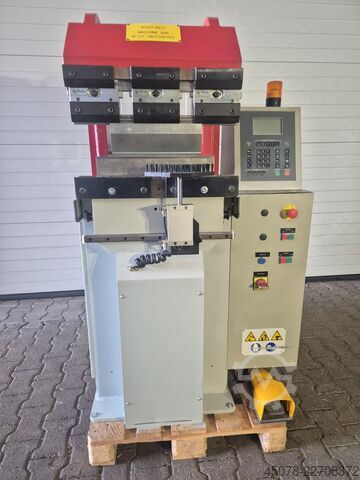 Prensa dobradeira TEDA SC 16.5 CNC