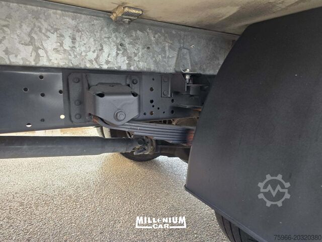 Furgone isotermico frigorifero Iveco DAILY 60-15 TRASPORTO CARNI FRC 2027