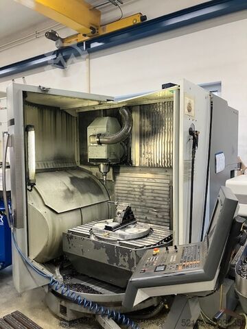 Centre d'usinage universel Deckel Maho DMU 60 und 100