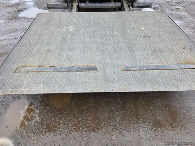 Šaldytuvas puspriekabė SCHMITZ CARGOBULL Tiefkühler, 3 Kammern, Lift, LBW, SCB*S3B