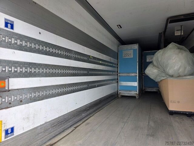 Šaldytuvas puspriekabė SCHMITZ CARGOBULL Tiefkühler, 3 Kammern, Lift, LBW, SCB*S3B