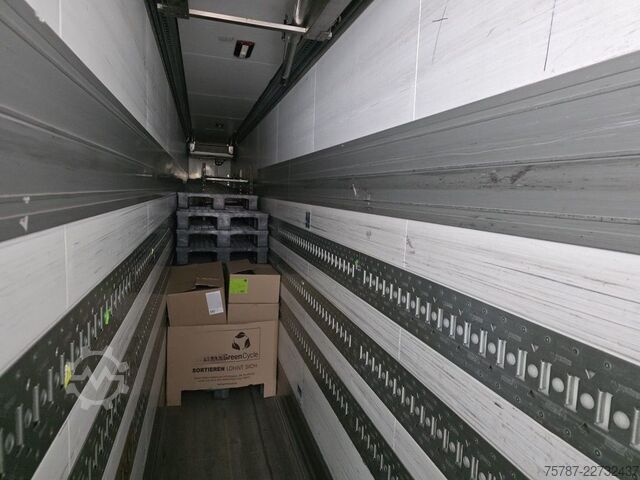 Šaldytuvas puspriekabė SCHMITZ CARGOBULL Tiefkühler, 3 Kammern, Lift, LBW, SCB*S3B
