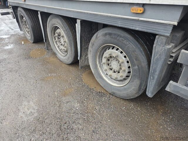Šaldytuvas puspriekabė SCHMITZ CARGOBULL Tiefkühler, 3 Kammern, Lift, LBW, SCB*S3B