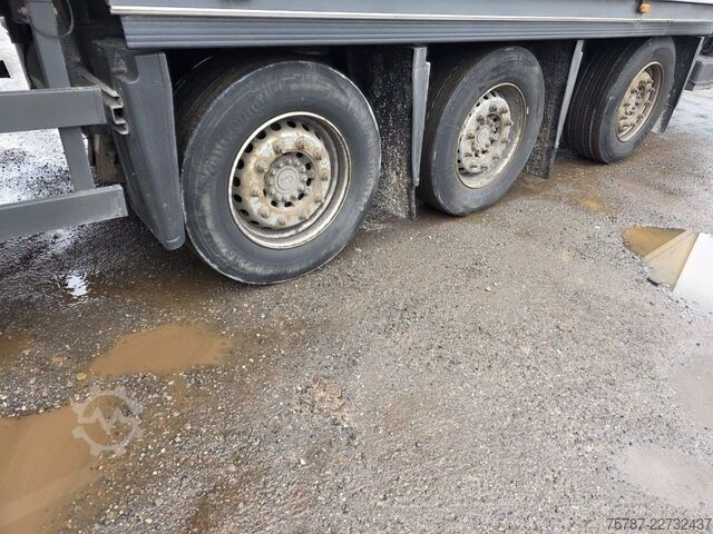 Šaldytuvas puspriekabė SCHMITZ CARGOBULL Tiefkühler, 3 Kammern, Lift, LBW, SCB*S3B