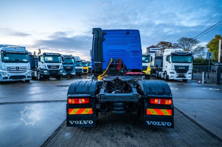 Estándar-SZM VOLVO FM 420 +KIPHYDR.