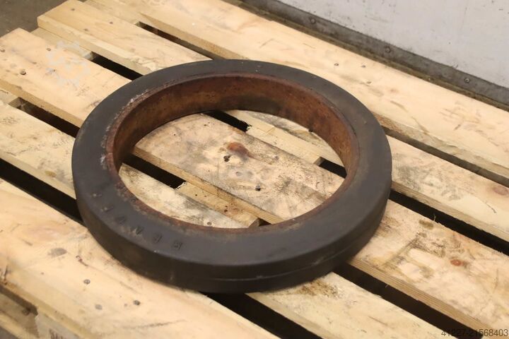 Pnevmatike iz trde gume Renger 85x370x500