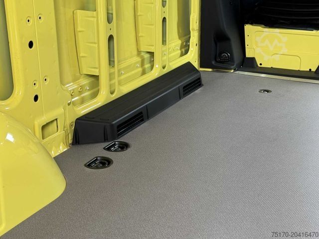 Furgon blaszak MERCEDES-BENZ Sprinter 317 CDI Streckenbegleitfahrzeug BF3/BF4