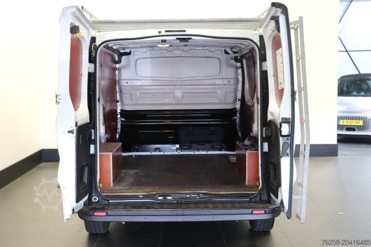 Furgonetka Renault Trafic 2.0 dCi 120PK EURO 6 - Airco - Cruise - ...