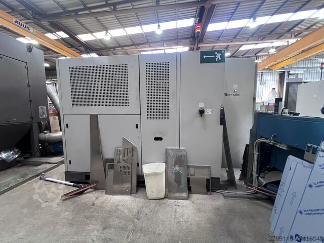 Máquina de corte por láser Bystronic BySprint Fiber 3015