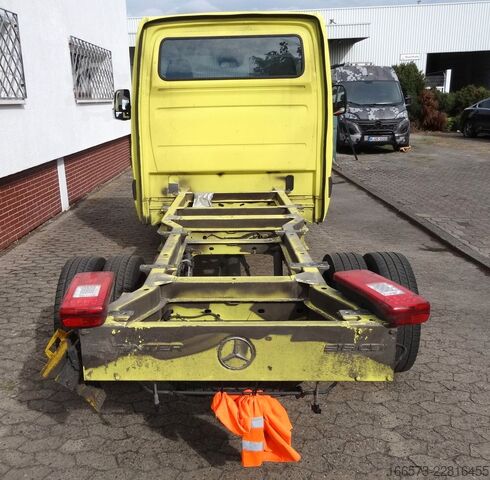 वैन चेसिस MERCEDES-BENZ Sprinter 516 Automatik Klima zwillingsbereift