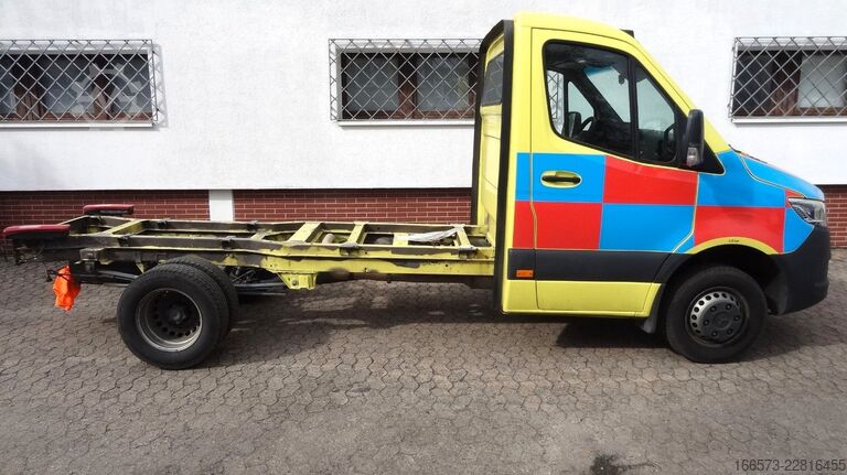 वैन चेसिस MERCEDES-BENZ Sprinter 516 Automatik Klima zwillingsbereift