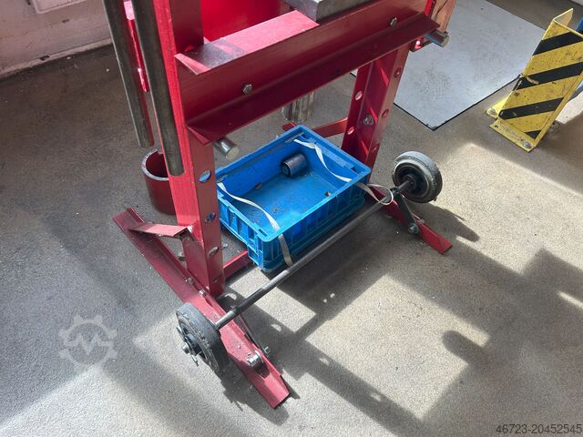 Оборудование для мастерской