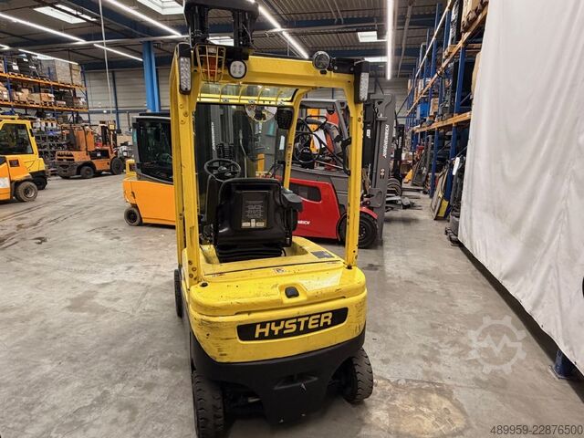 Rafknúinn 4 hjól lyftara Hyster J2.0XN LWB