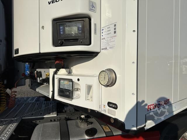 Reefer semitrailer Schmitz Cargobull SKO 24 Doppelstock Liftachse Carrier Vector HE19
