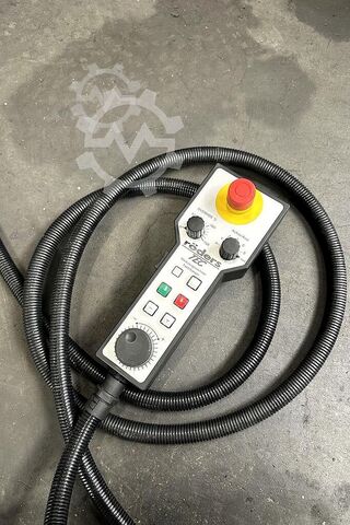 Vertikales Bearbeitungszentrum Röders Tec RFM 600 DS